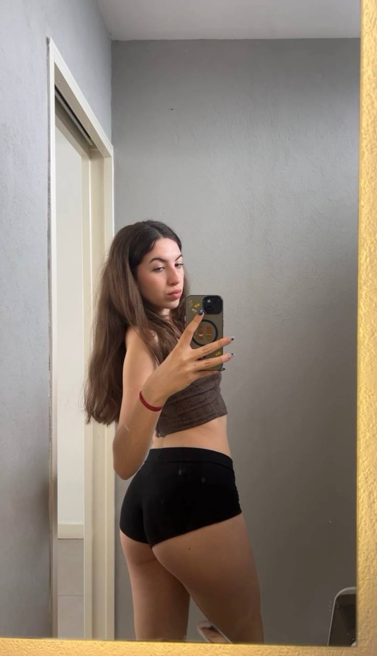 Amber in her underwear in Kashgar