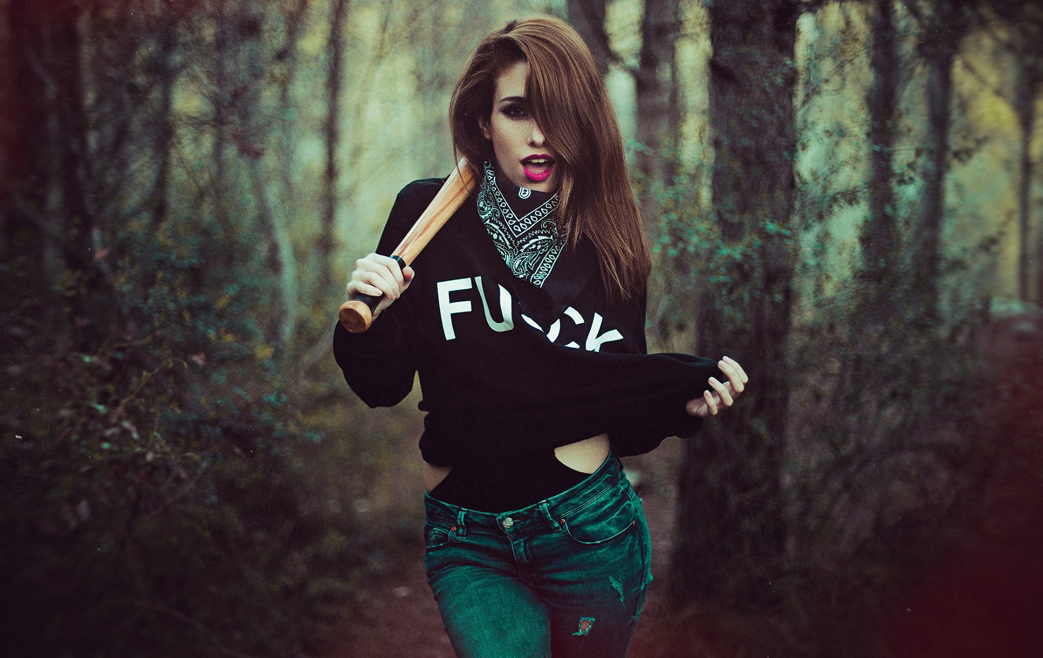 Take a pause and enjoy Sassy girls — streaming from Kashgar